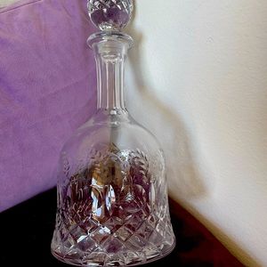 Whiskey decanter